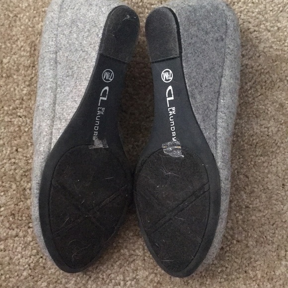 Woolish material wedge.7.5 grey by Chinese laundry - Picture 4 of 4